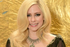 Avril-Lavigne-at-Useful-Talent