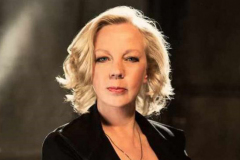deborah-meaden-1560579051186
