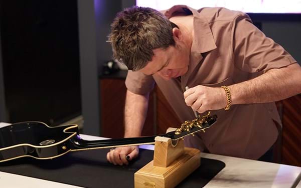 Noel Gallagher partners with Gibson
